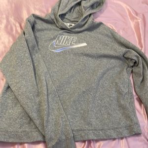 Gray Nike sweatshirt boys L